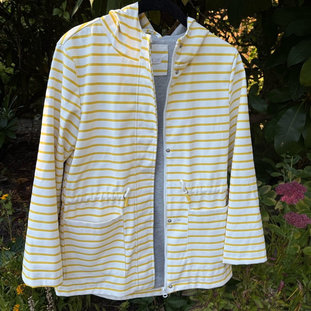 Waterproof rubberized yellow/white striped rain coat